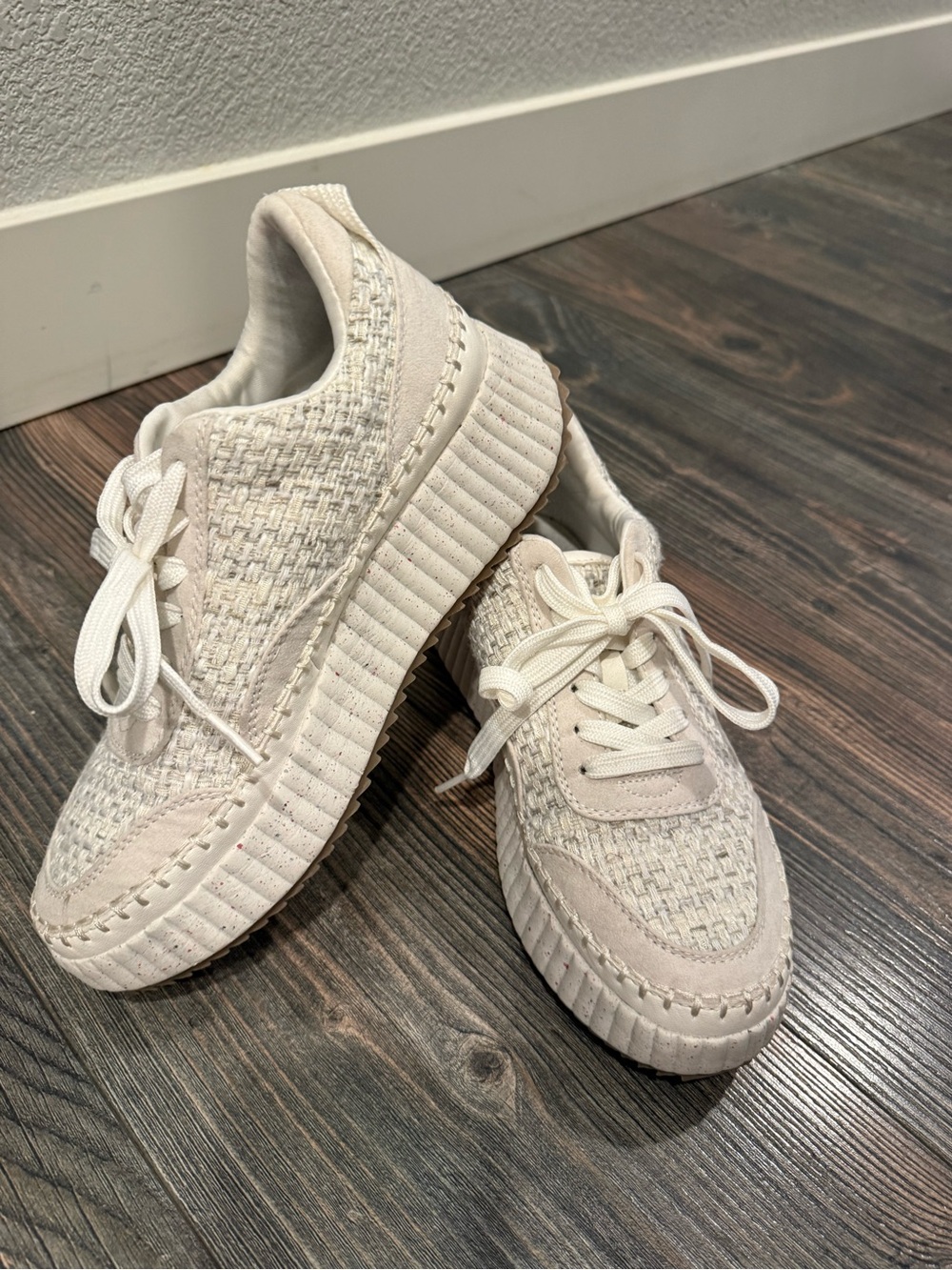 Universal Thread Cream Knit Platform Lace-Up Sneakers